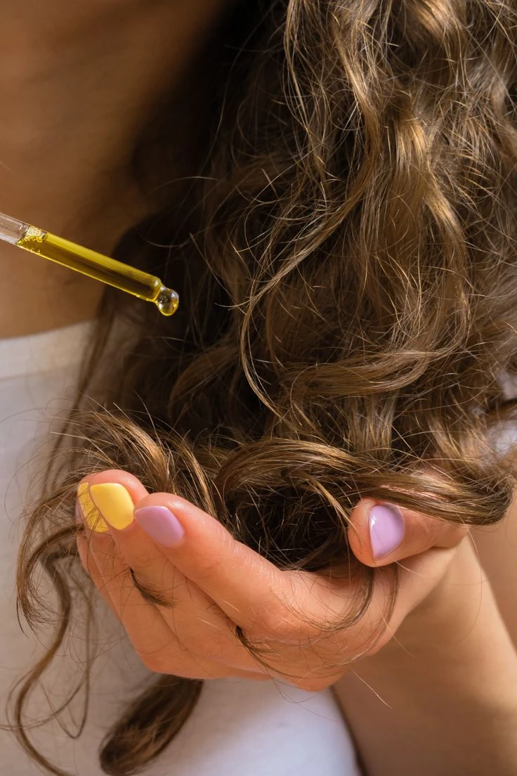 El aceite de olivo es perfecto para los rulos