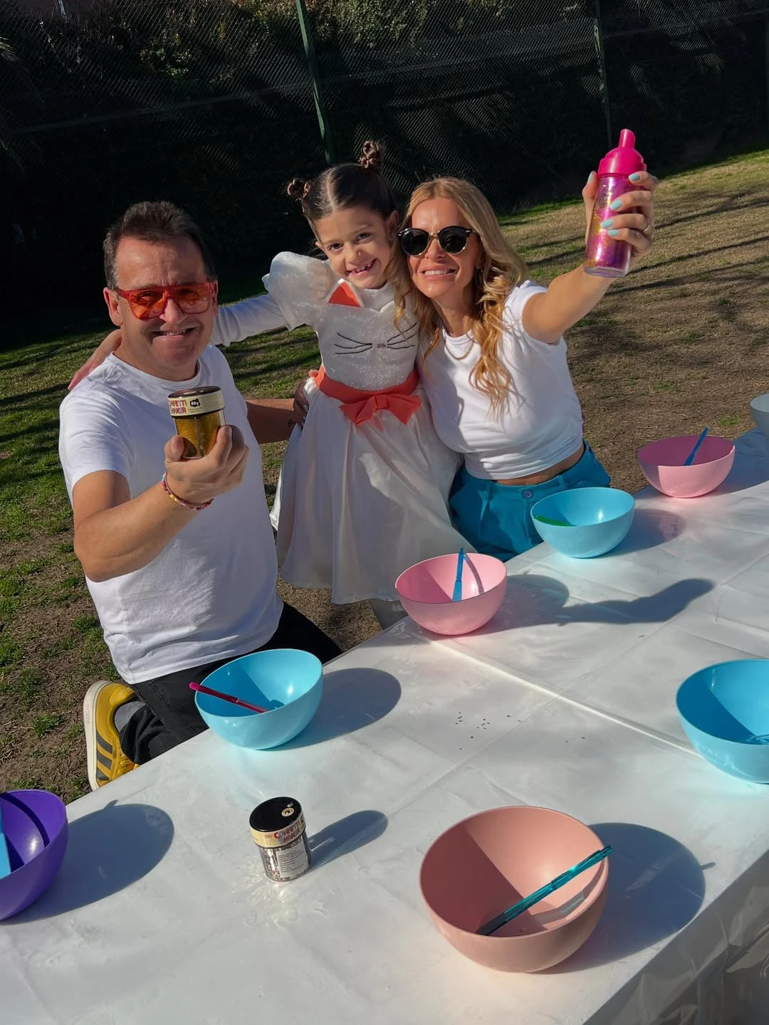 La cumpleañera lució un look temático. Fotos: IG.