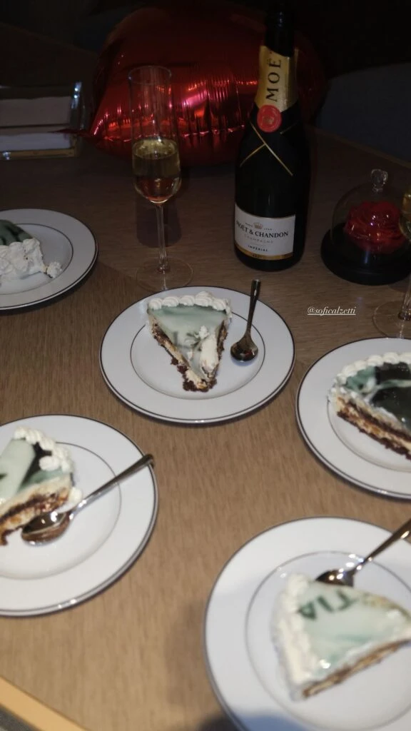 El cumpleaños de Calzetti en un yate en Grecia. Foto: IG