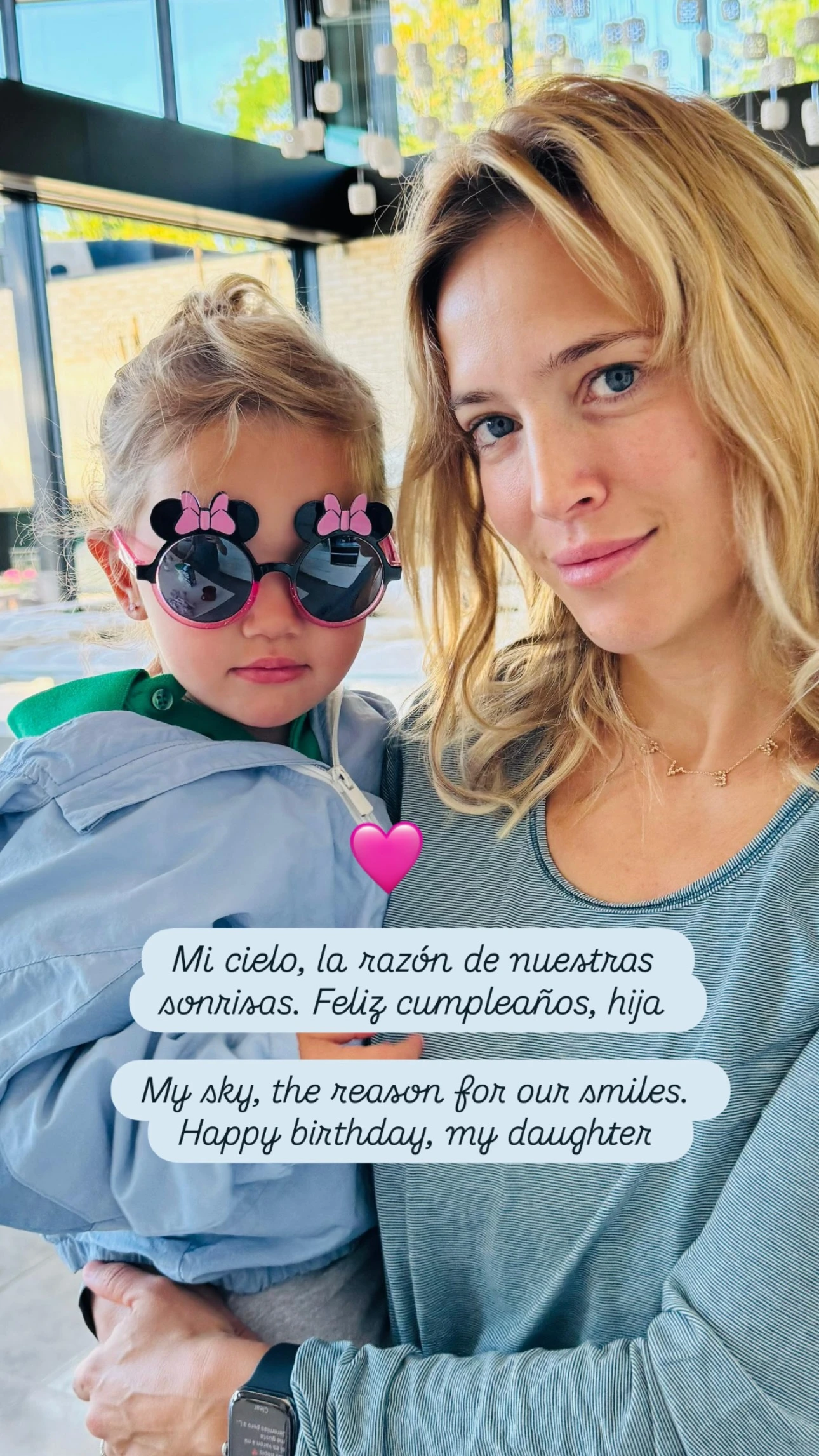 Luisana Lopilato compartió fotos actuales de su hija Cielo. Fotos: IG.