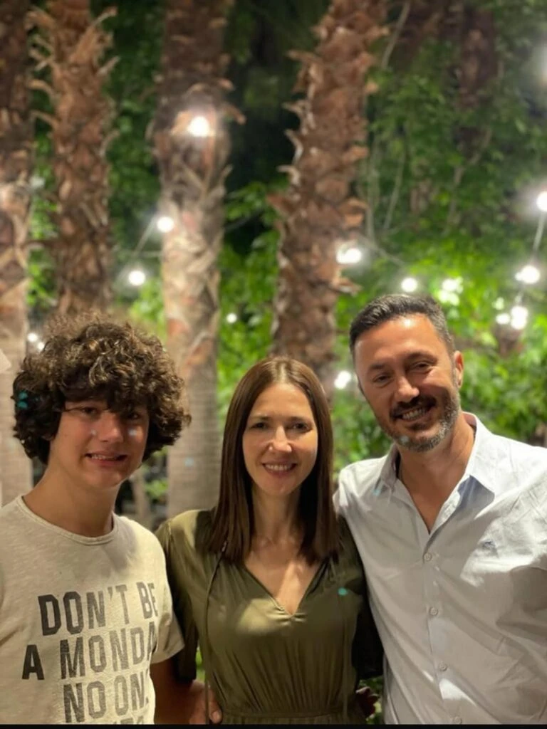 Cristina Pérez festejó su cumpleaños junto a su pareja y al hijo de Luis Petri