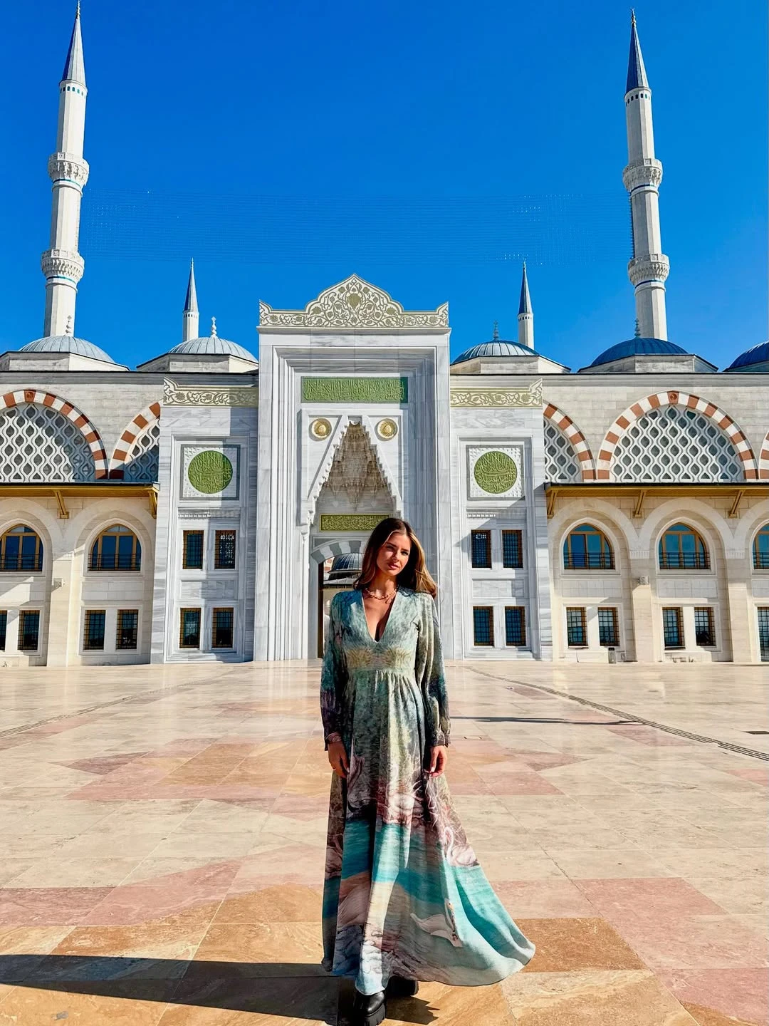 La China Suárez look