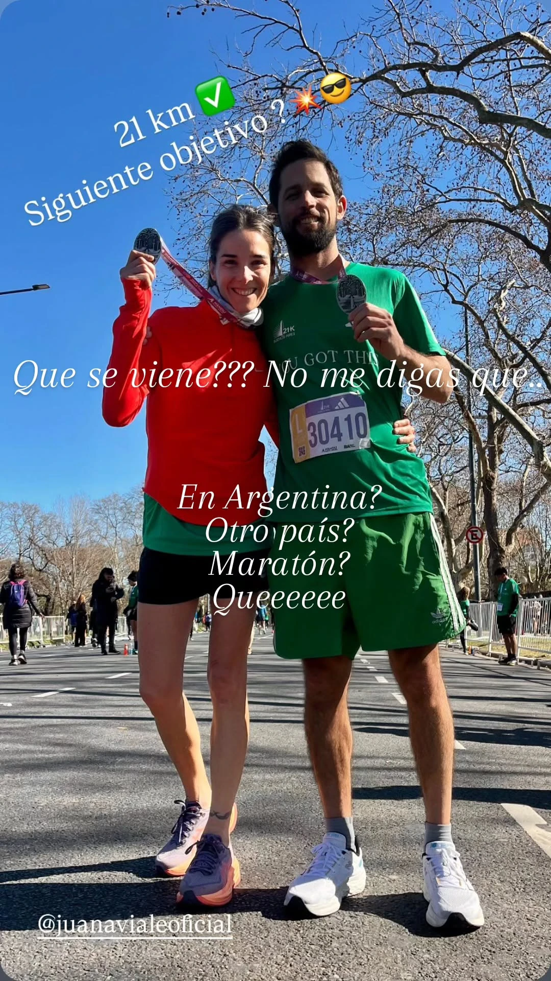 Juana Viale junto a su novio Yago Lage. Fotos: IG.