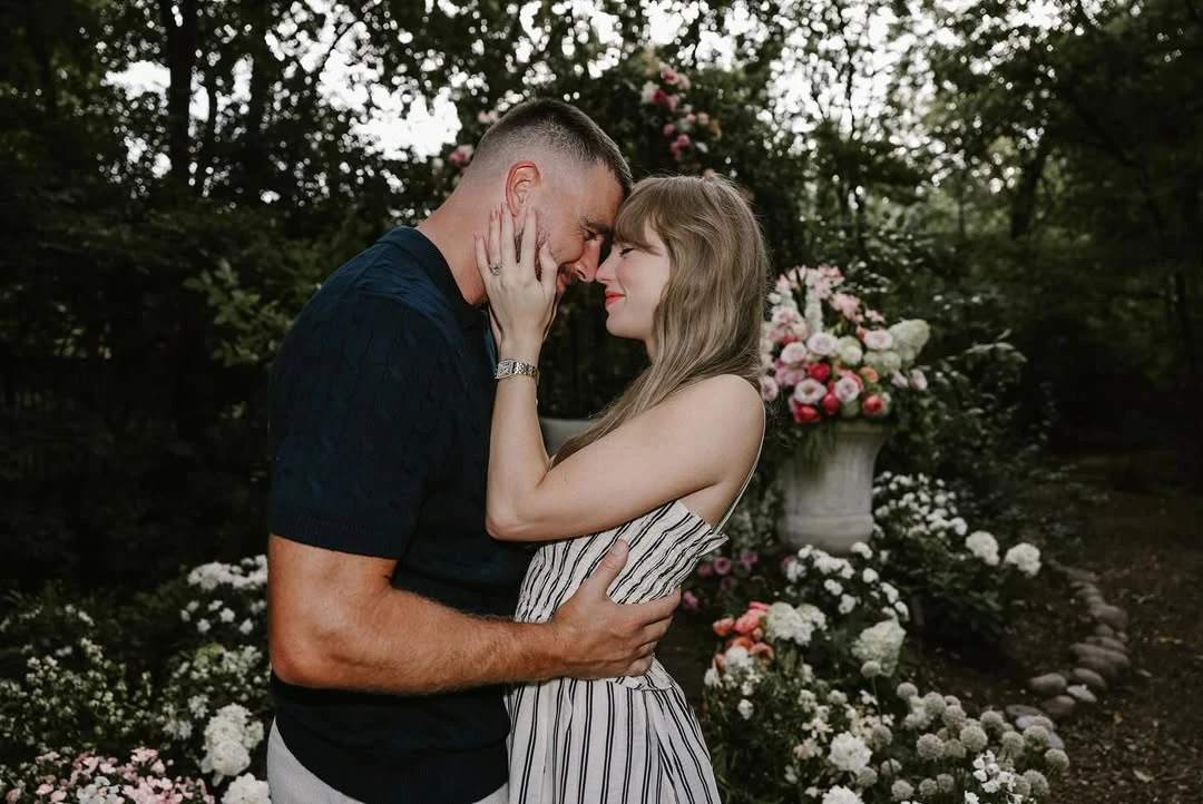 Así Travis Kelce le pidió matrimonio a Taylor Swift. Foto: IG