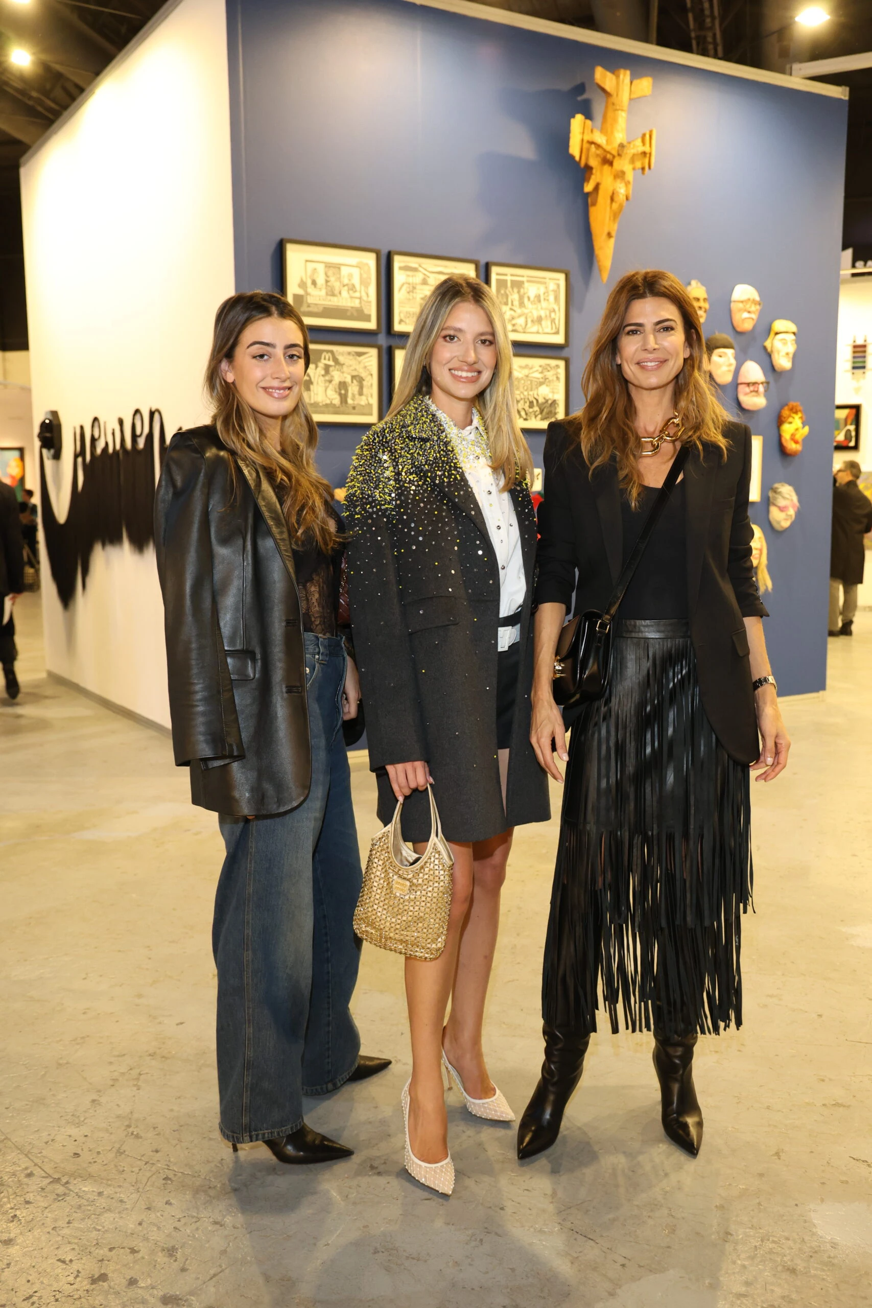 Valentina Barbier, Angie Landaburu, Juliana Awada en la preapertura de ARTEBA 2025_68