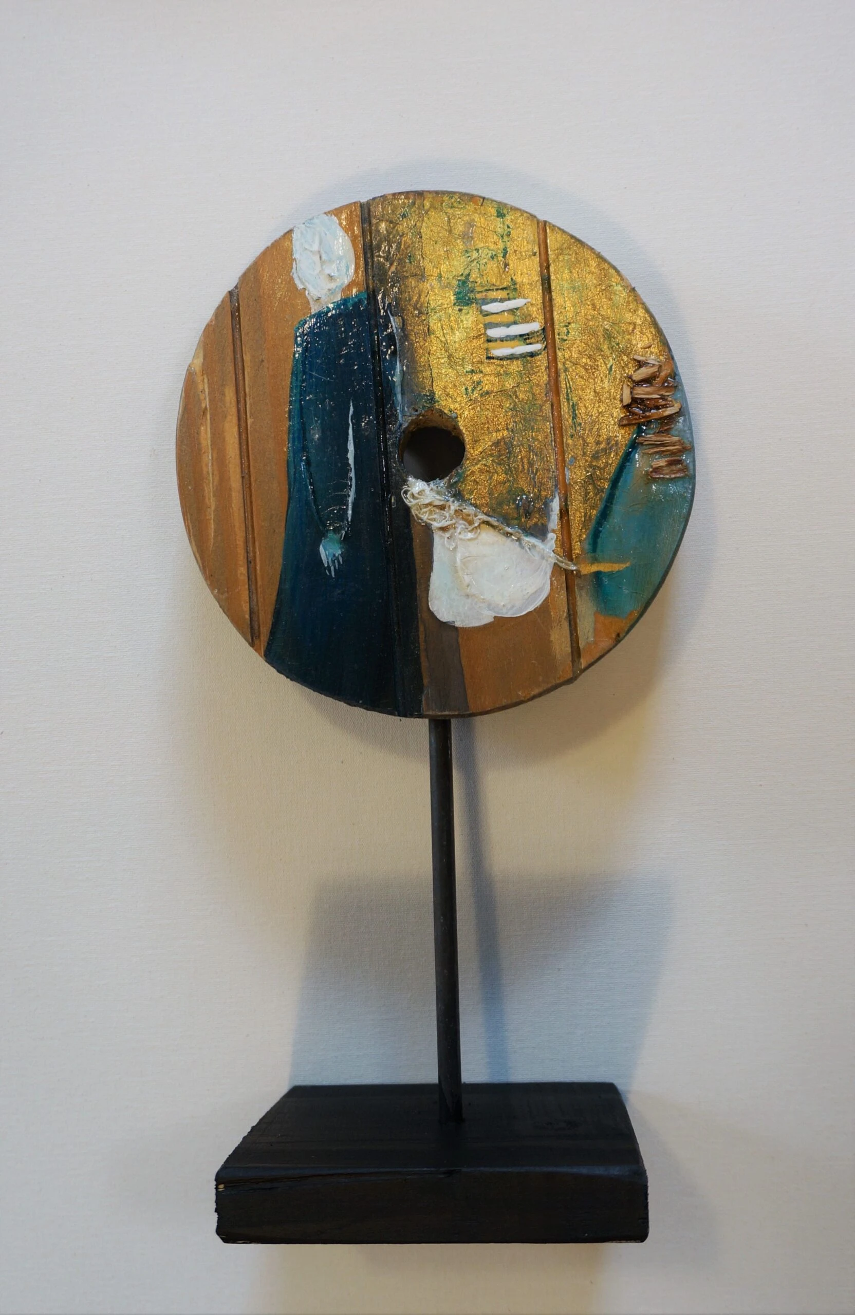 Vivi Berthet vuelve a BADA 2025 con su pintura asfáltica