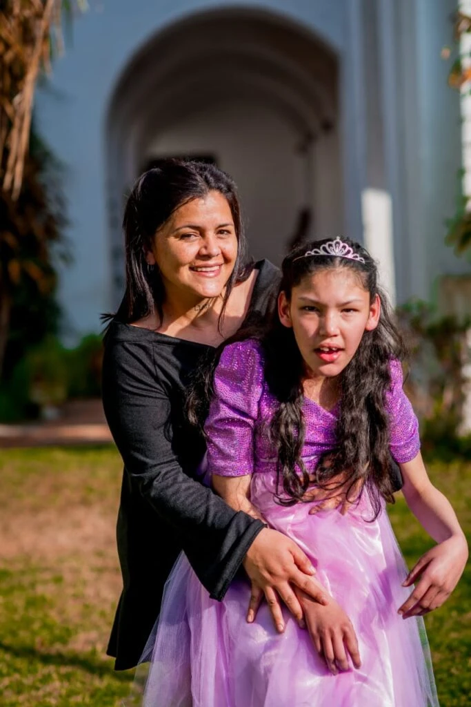 Lucía y su hija, Luana. Se hicieron fotos para celebrar los 15