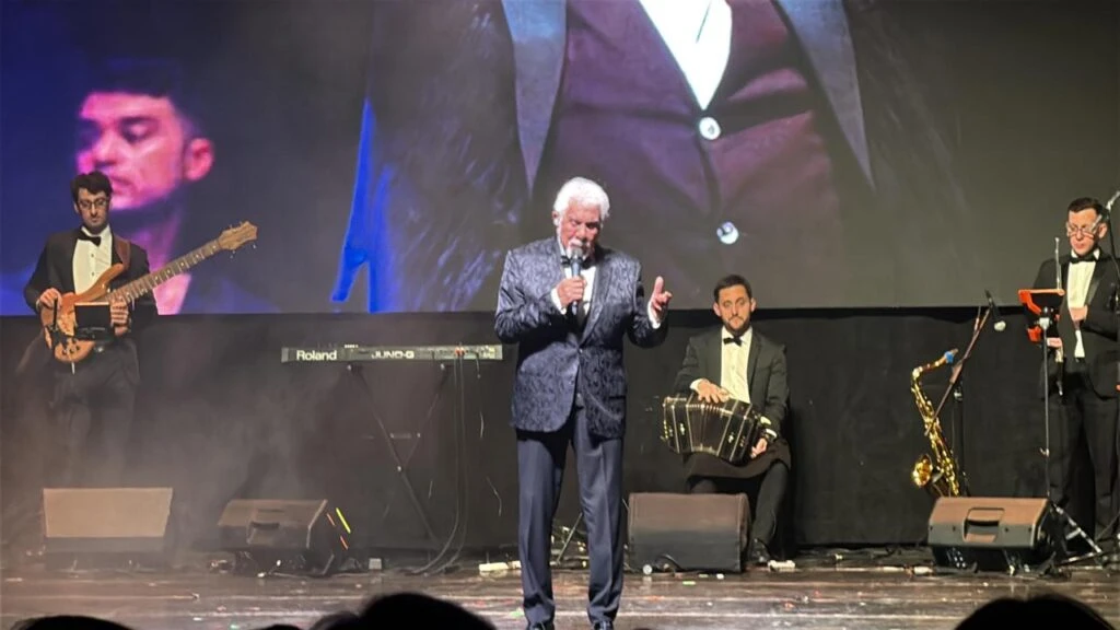 Así fue la sorpresa de Mirtha Legrand en el cumpleaños número 88 de Raúl Lavié