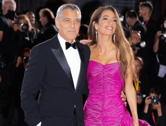 amal y george clooney en el festival de venecia 2025