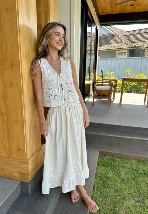 Es una estética floral y calma.