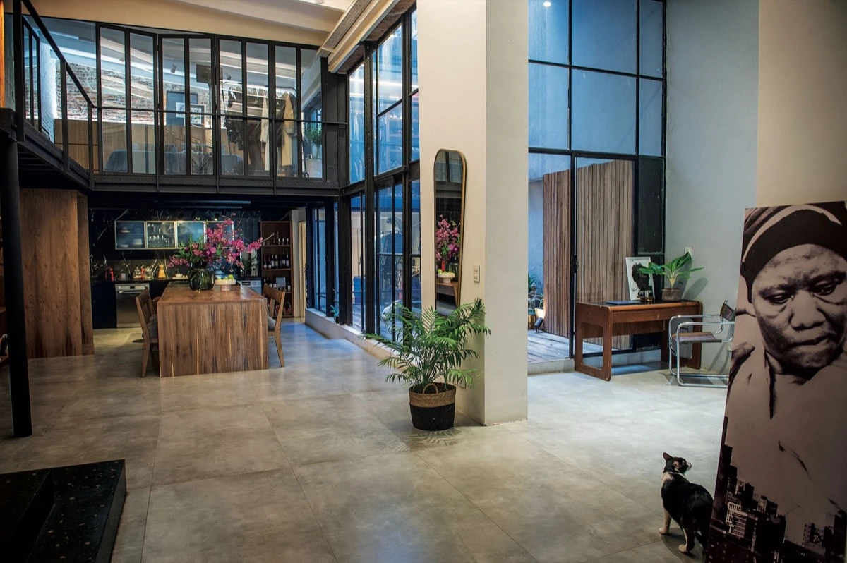 Más allá de su importancia funcional, el loft se define por su marcada impronta artística.  