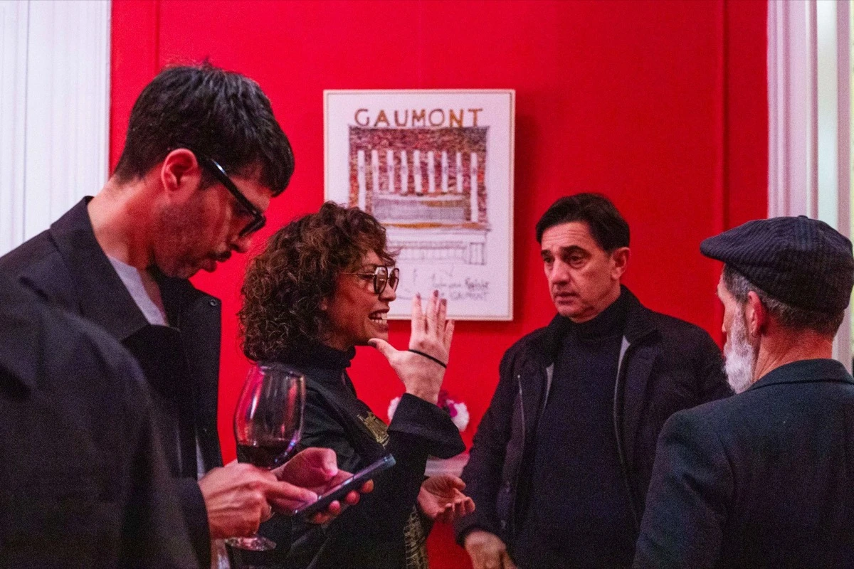 Más de 50 obras, charlas y un trabajo colaborativo con la escuela pública de oficios hacen de esta propuesta un manifiesto visual sobre qué ciudad queremos heredar. 