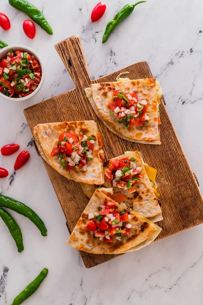 Quesadillas de batata y queso: una receta fácil y sabrosa con salsa criolla