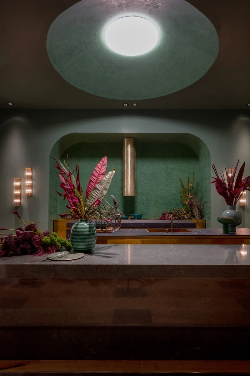 Grand hotel de Gaby López Monzón en Casa FOA 2025 en Madero Harbour.