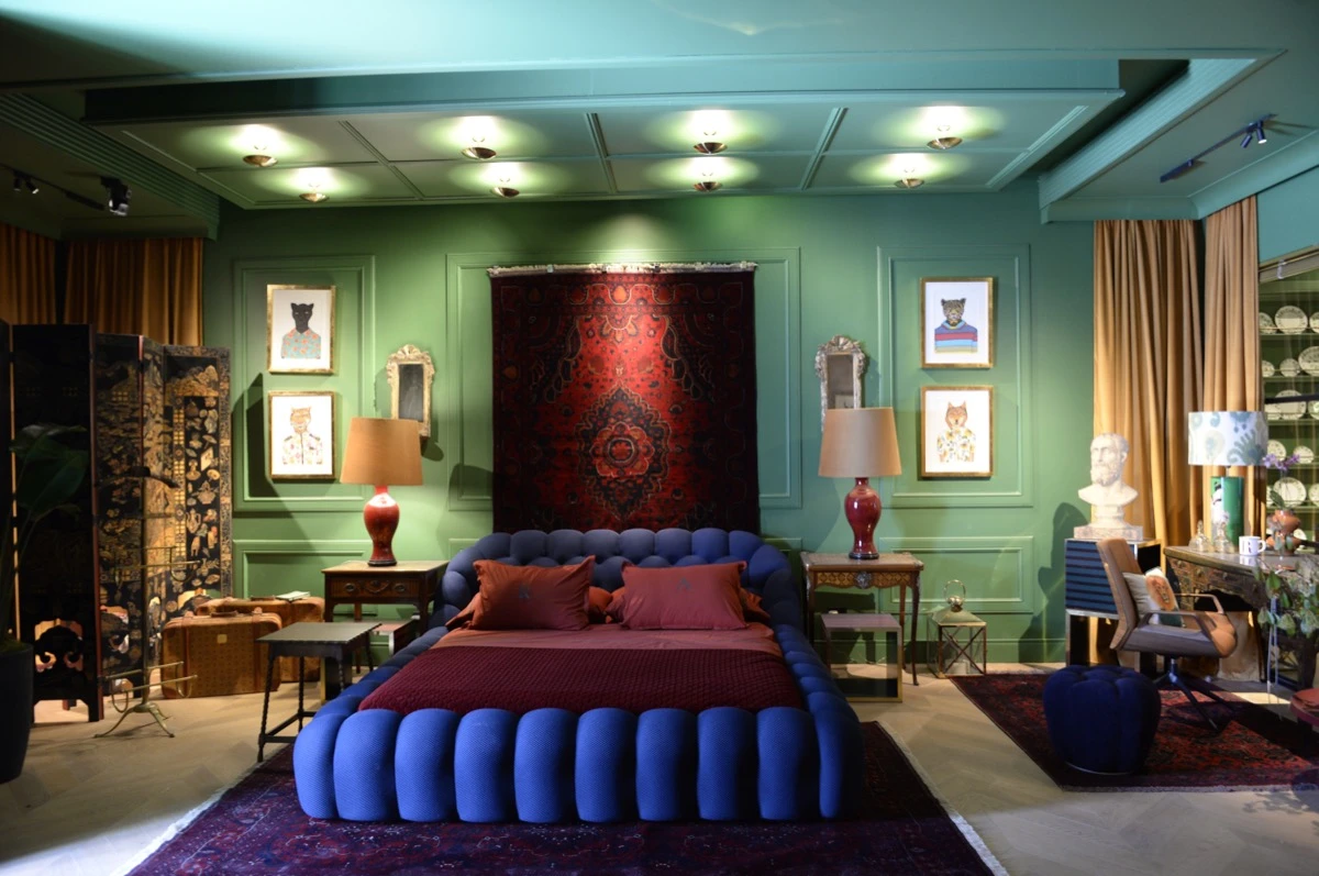 El Atelier Arzuaga de Ramiro Arzuaga, junto con las arq. Daniela Fiumara y Verónica Biscaysaqu en Casa FOA 2025 en Madero Harbour.