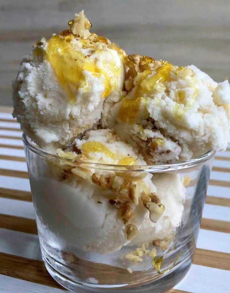 Cómo hacer helado casero: una receta a base de yogur con miel