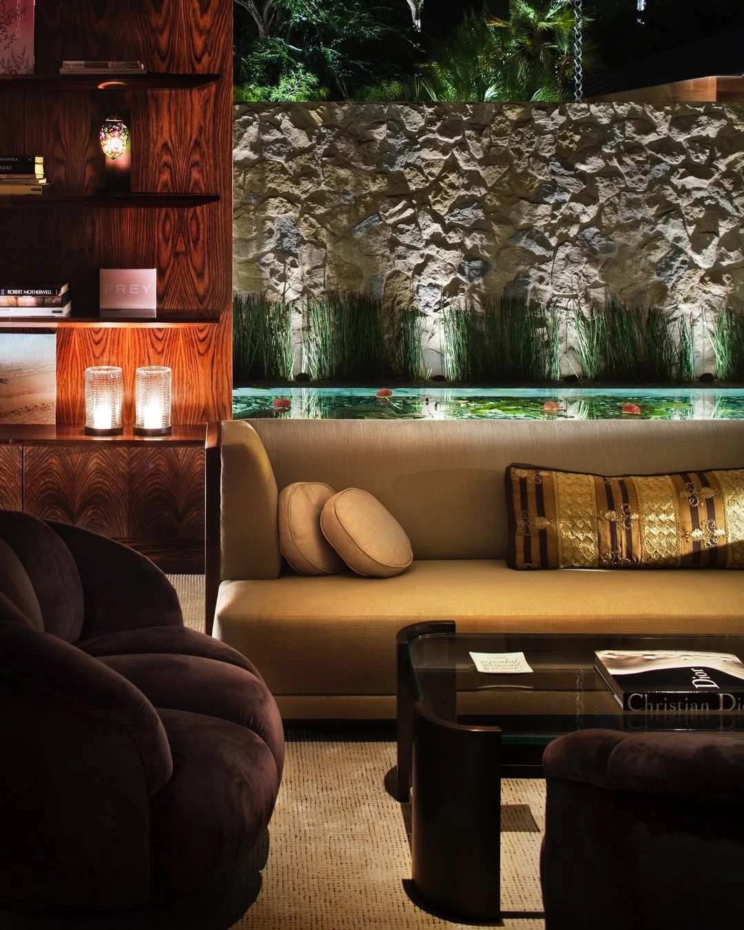 La iluminación es clave en el diseño de interiores de Jennifer Aniston. 