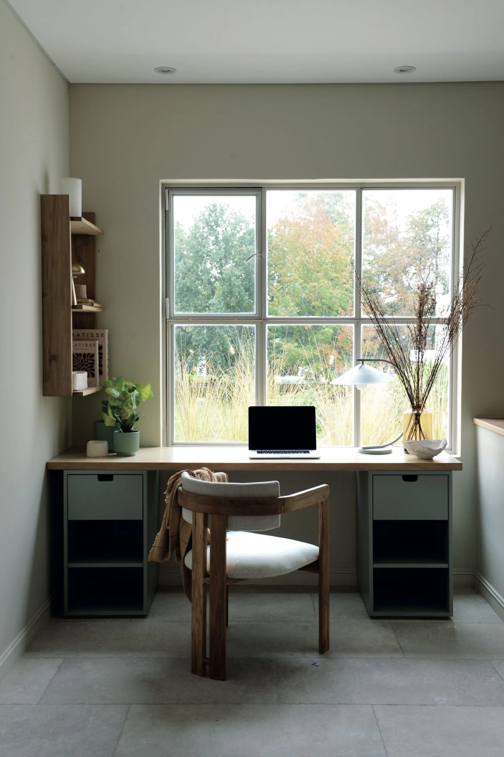 El escritorio con vista, para un home office 100 % saludable.