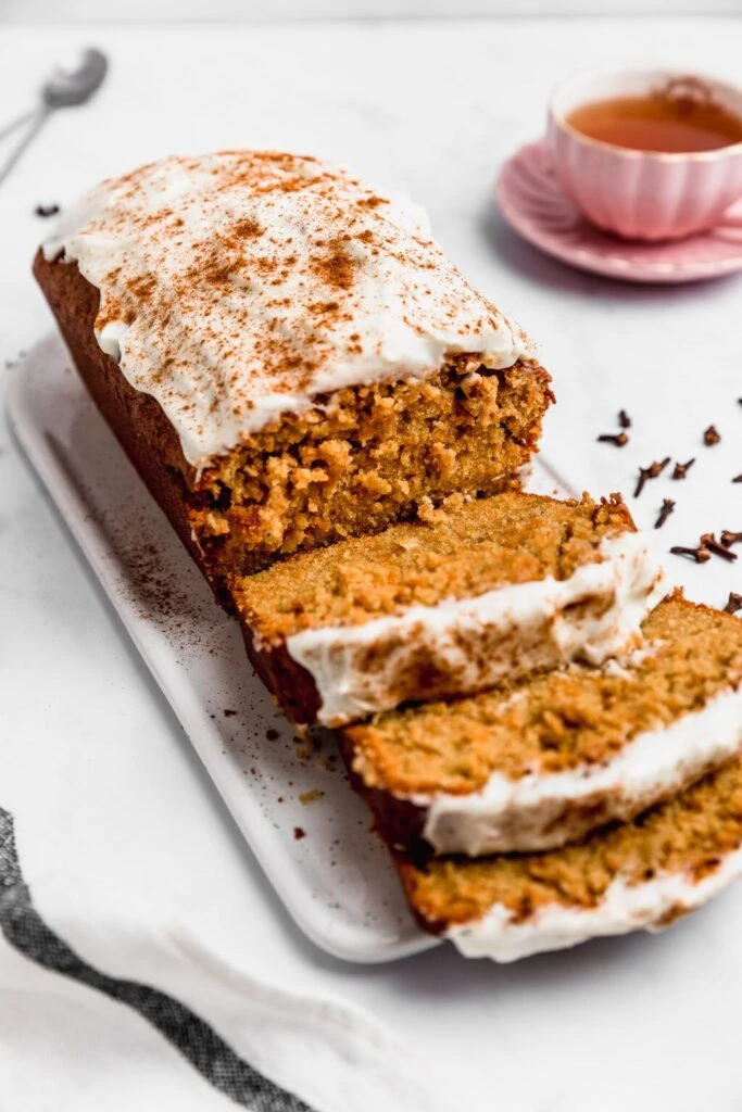 Receta de budín de zanahoria: suave, húmedo y con un glaseado irresistible