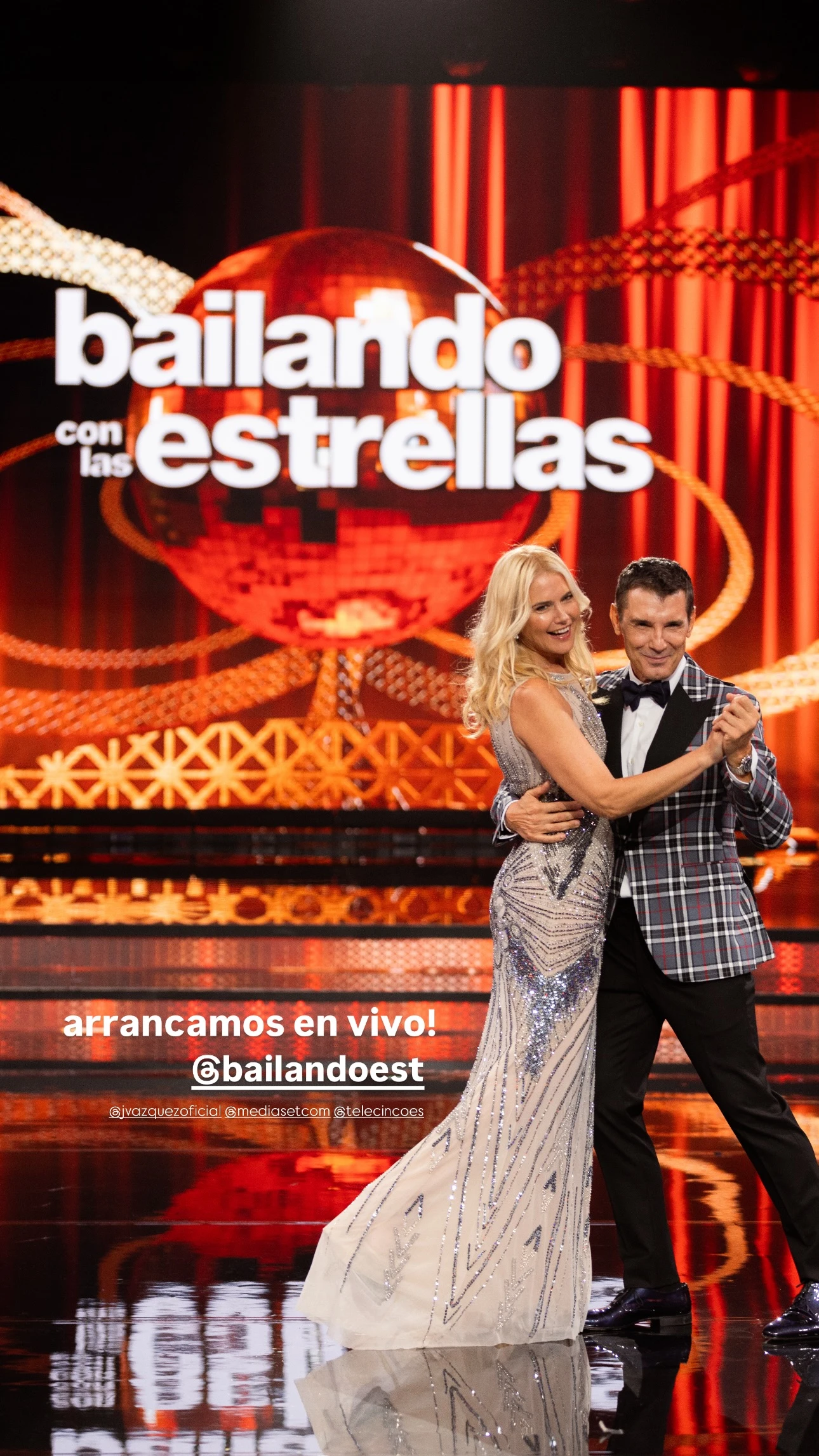 Valeria Mazza deslumbró en España con un diseño de Gabriel Lage