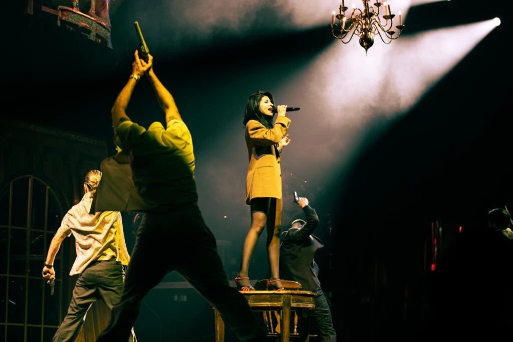 Cazzu deslumbró con los looks de Sylvie Burstin