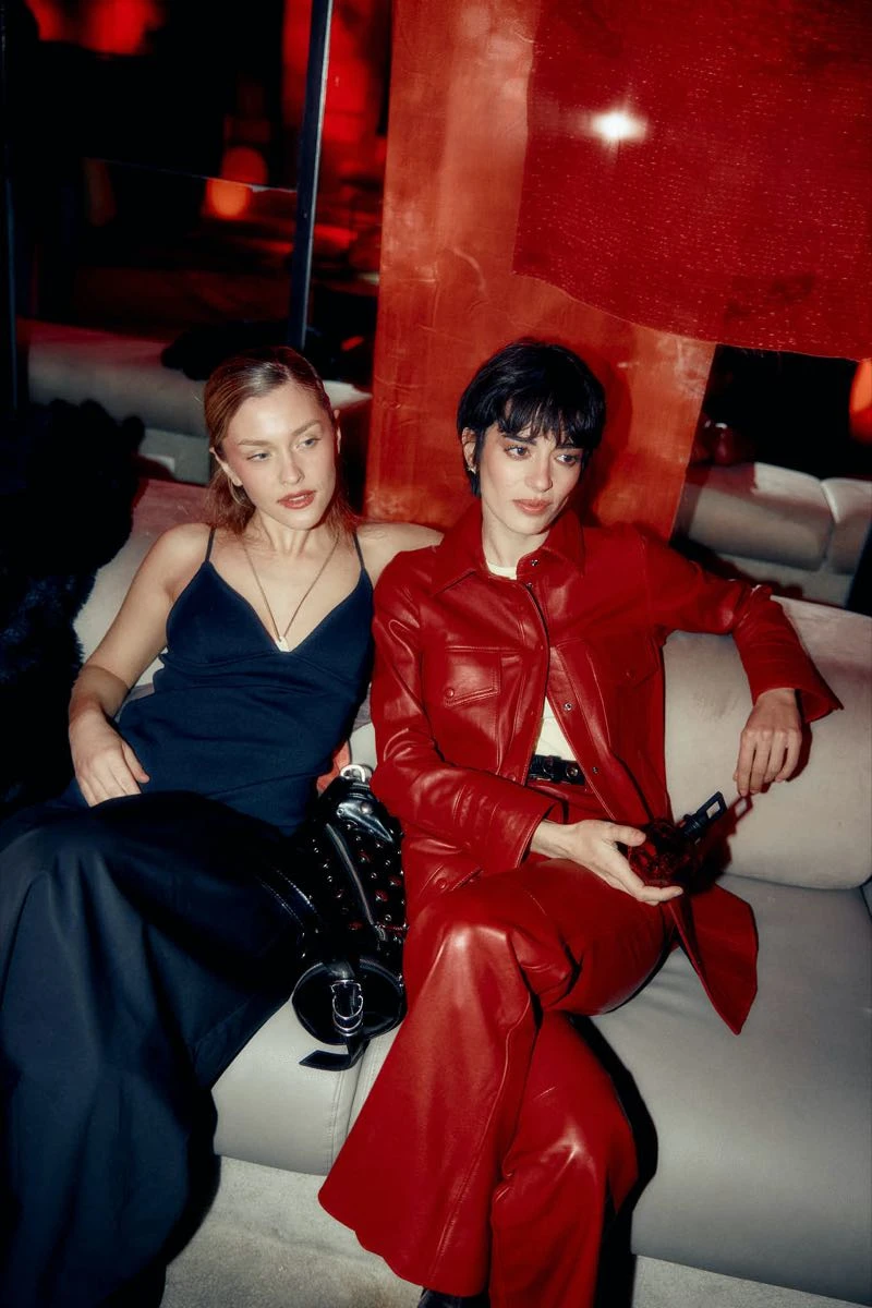 CHER para BAFWEEK 2025/26.