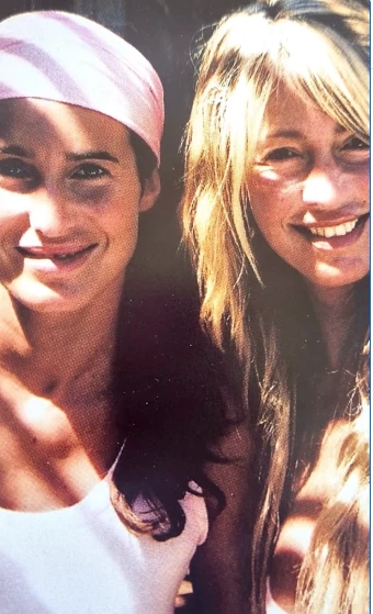 Las fotos que publicó Cris Morena en el aniversario de Romina y de Mila