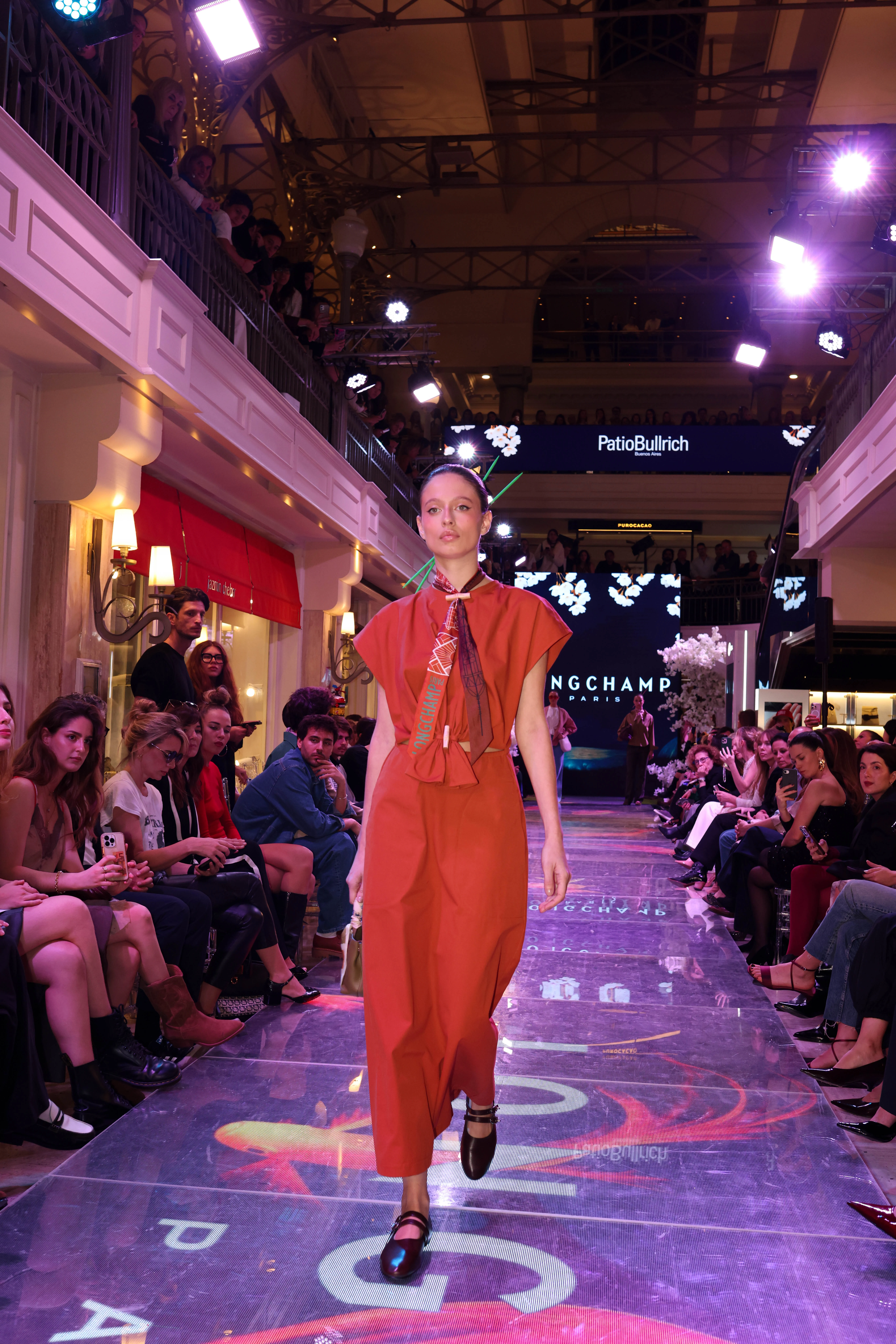 Desfile en Patio Bullrich