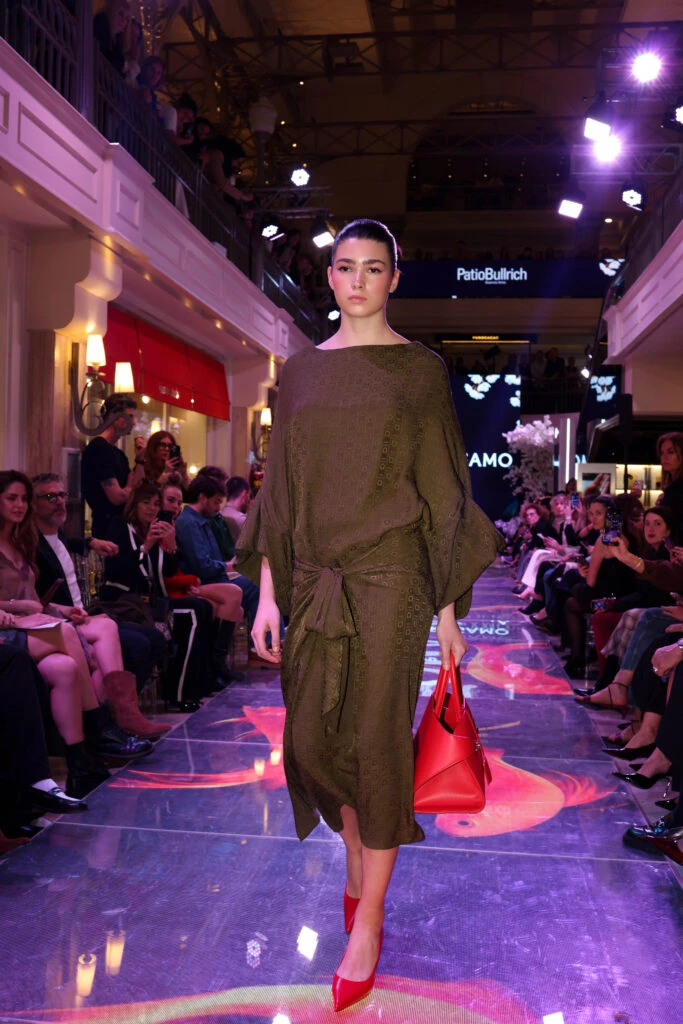 Desfile en Patio Bullrich