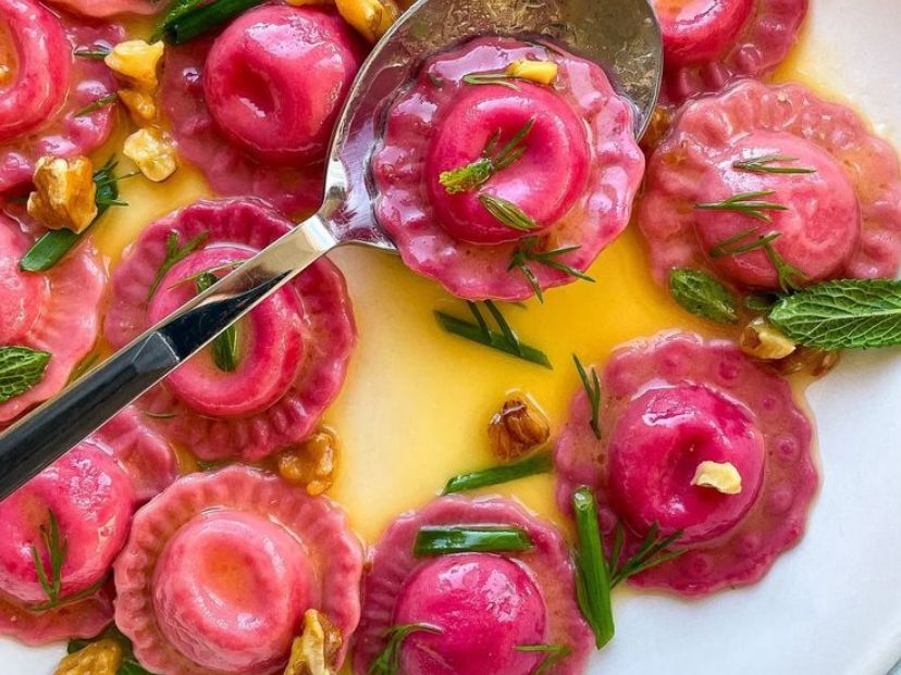 Receta de ravioles caseros de remolacha: rellenos de ricota y nuez