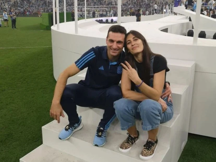 Lionel Scaloni y su esposa Elisa Montero
