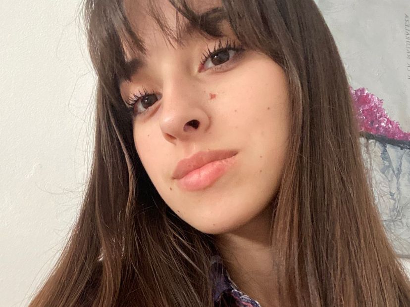 "Me miraba al espejo y no me reconocía": la fuerte historia de Luana Santori, la adolescente de 17 años que lucha contra un cáncer de tiroides