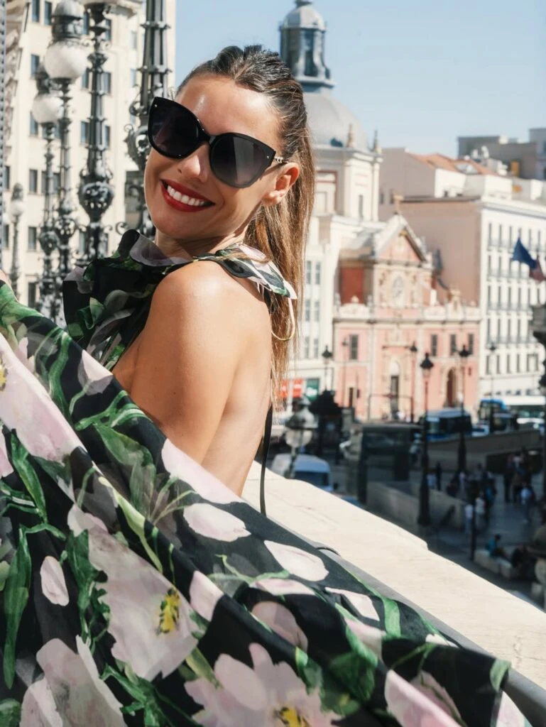 El look de Pampita en Madrid con una tendencia fuerte de la primavera