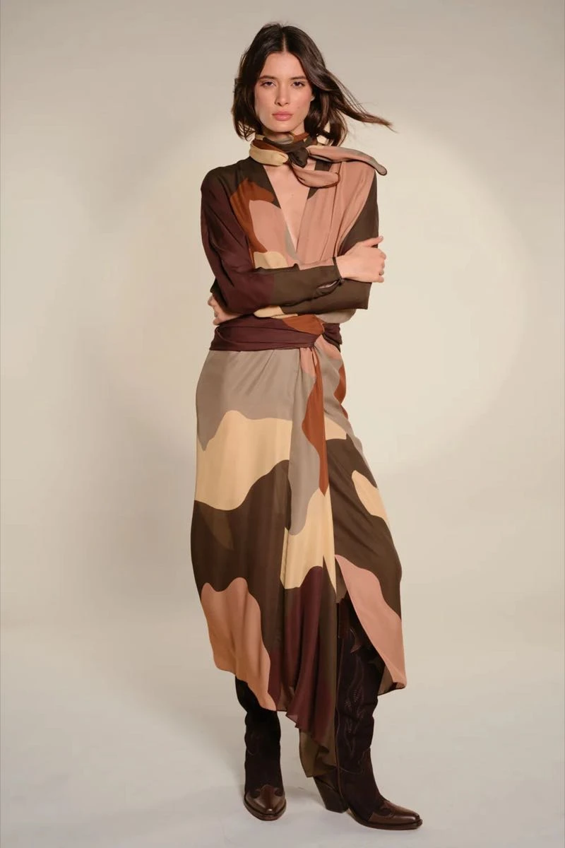 Colección Johanna Ortiz pre fall 2025