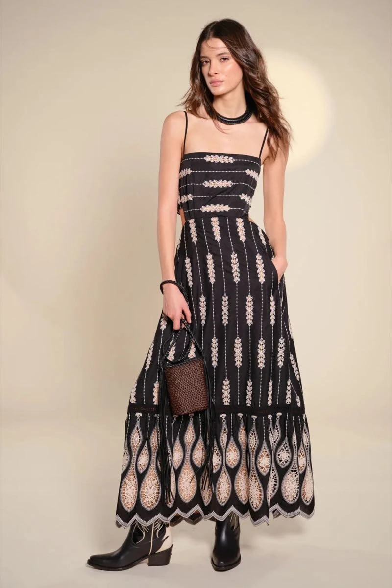 Colección Johanna Ortiz pre fall 2025