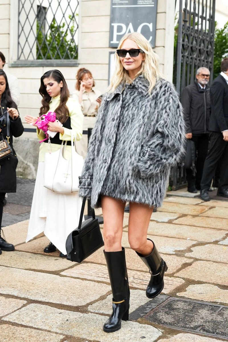 Poppy Delevingne en el street style de Tod’s