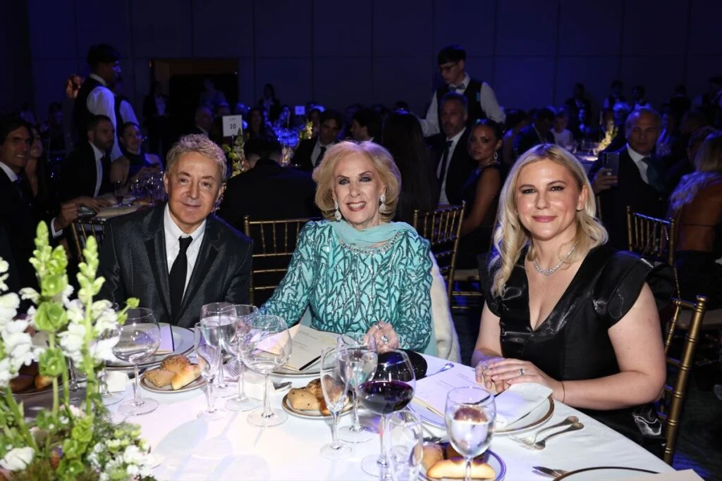 Los Paolini con Mirtha Legrand