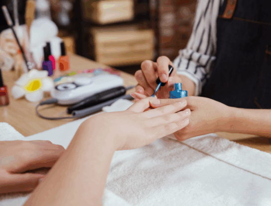 Manicura semipermanente: qué cambia con la prohibición de tóxicos en la Unión Europea