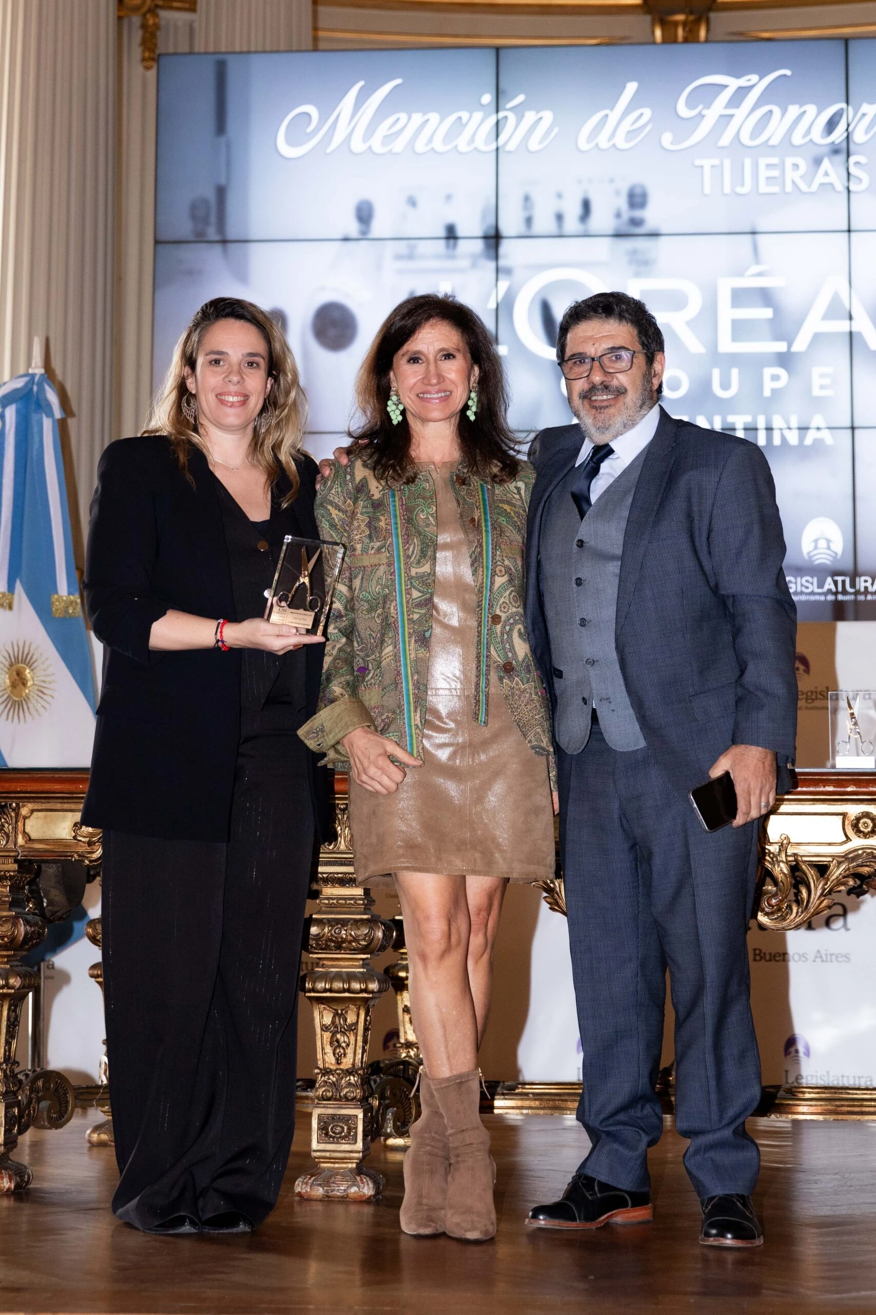 Mariana Petrina, María Costa y Ulises Stegmayer