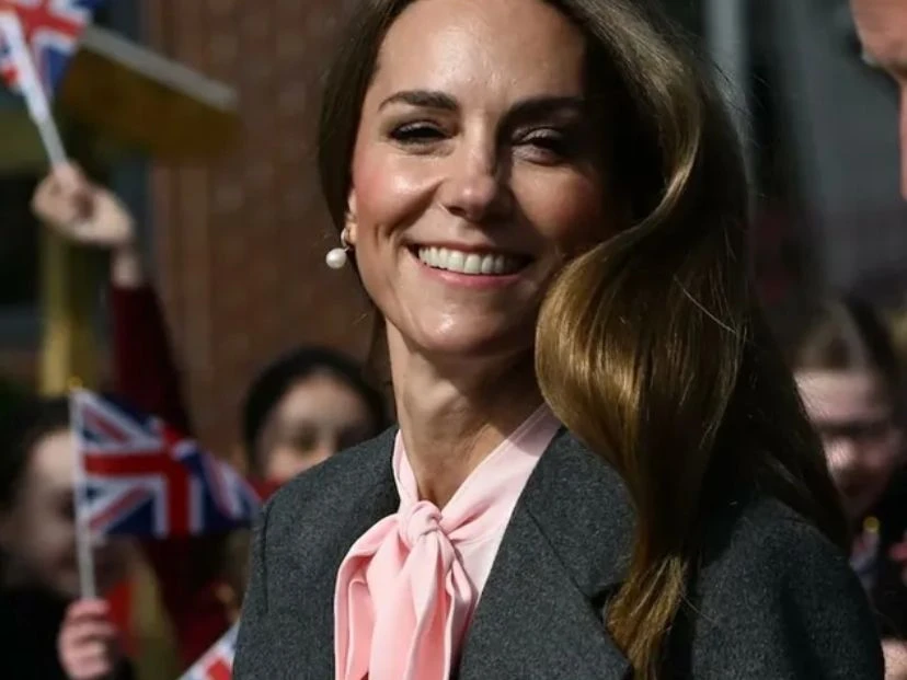 Kate Middleton llevó el look perfecto para la oficina