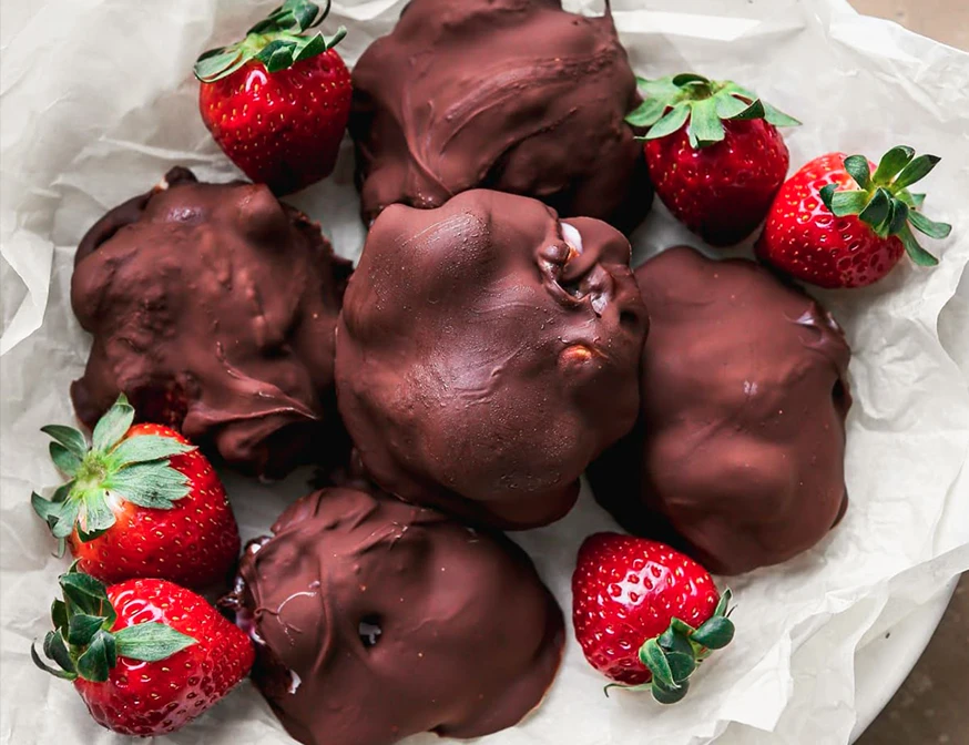 frutillas con yogurt y chocolate