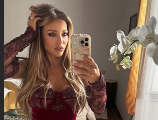 Evangelina Anderson deslumbró con un vestido burdeos: el color que promete desterrar al negro en la noche