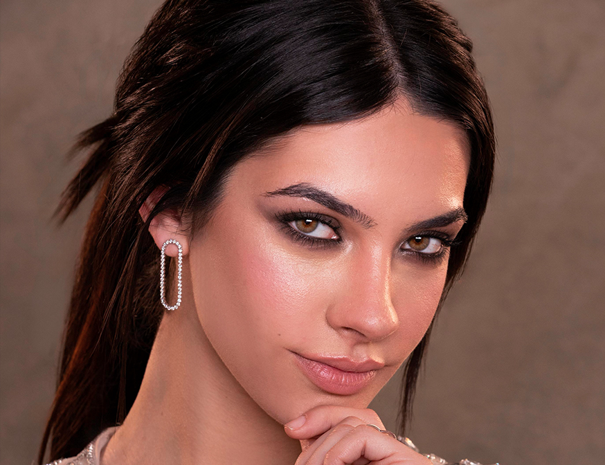 Morena Echarri debutó como modelo: la hija de Nancy Dupláa y Pablo Echarri protagoniza su primera campaña de moda