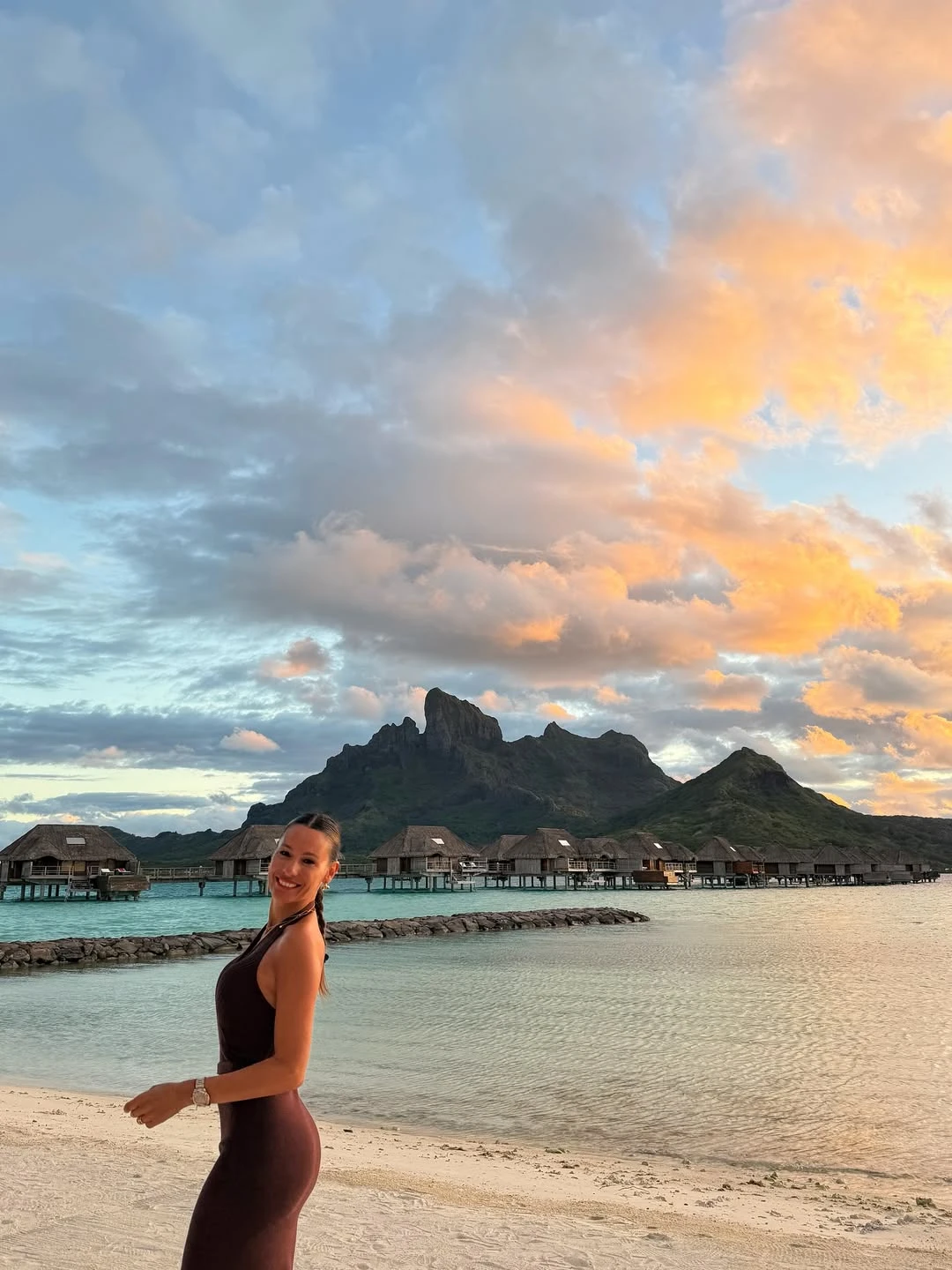 Pampita en la Polinesia