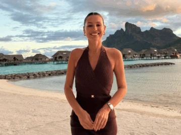 Pampita en la Polinesia