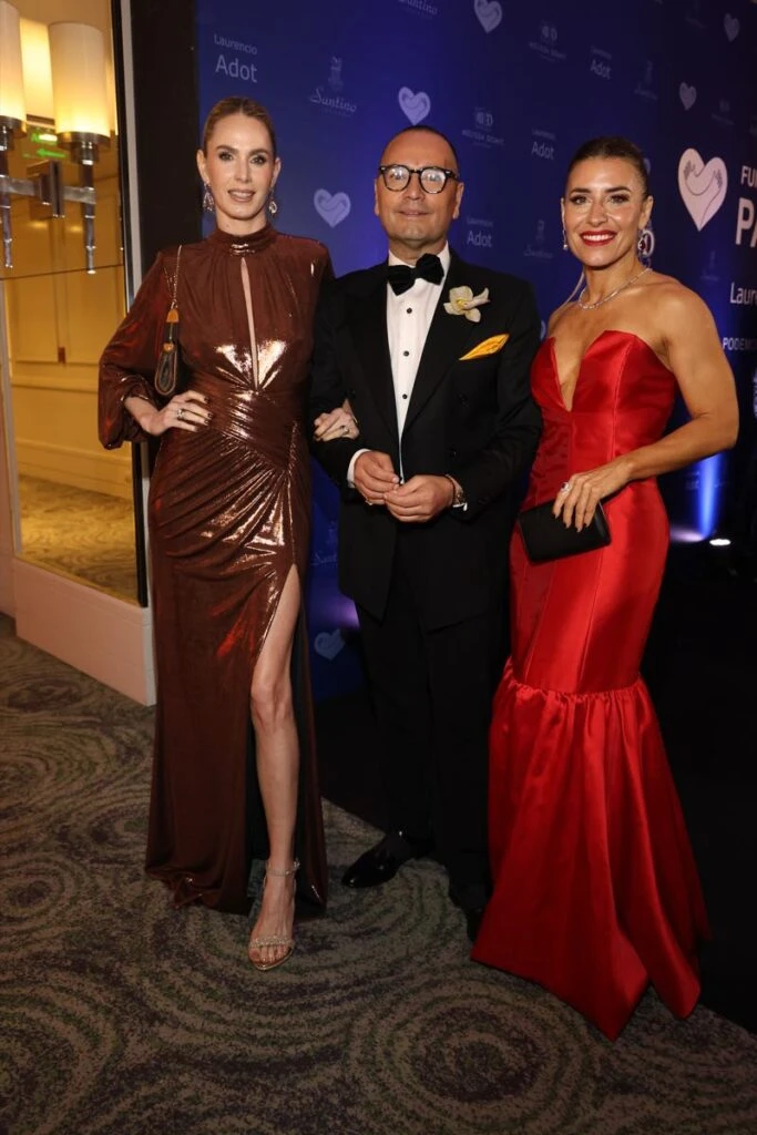 Rocio Vivas, Fabian Medina Flores y Mariana Brey