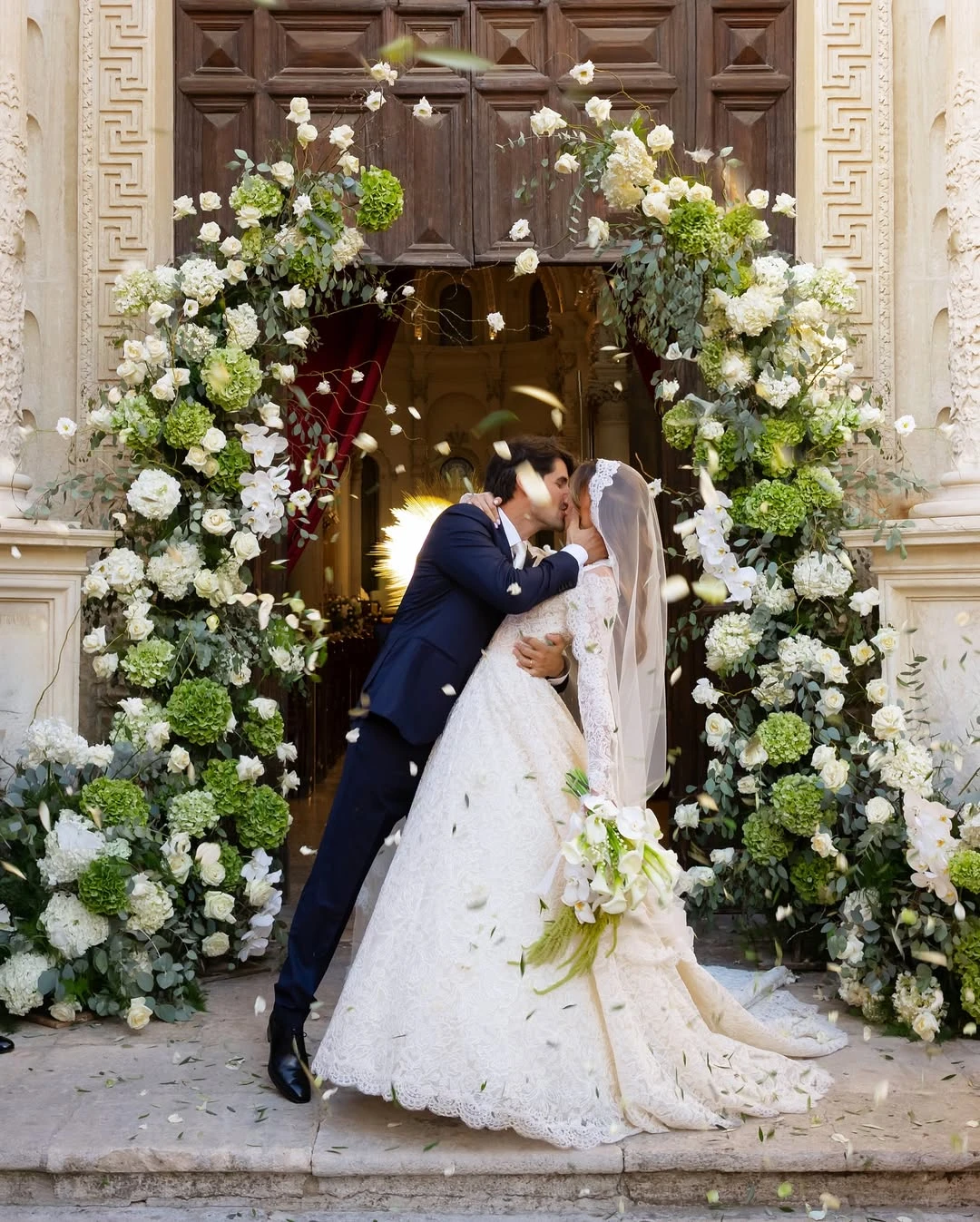 Las fotos de la lujosa boda en Mónaco del hermano de Charles Leclerc, el piloto de Ferrari