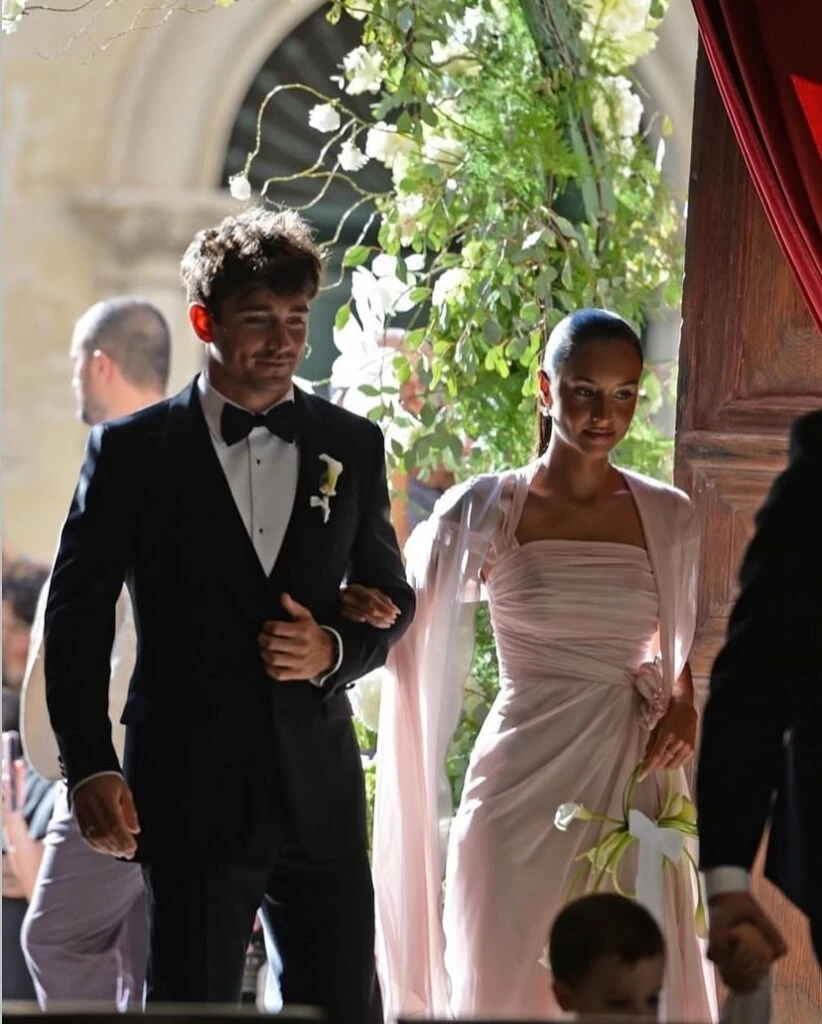 Las fotos de la lujosa boda en Mónaco del hermano de Charles Leclerc, el piloto de Ferrari
