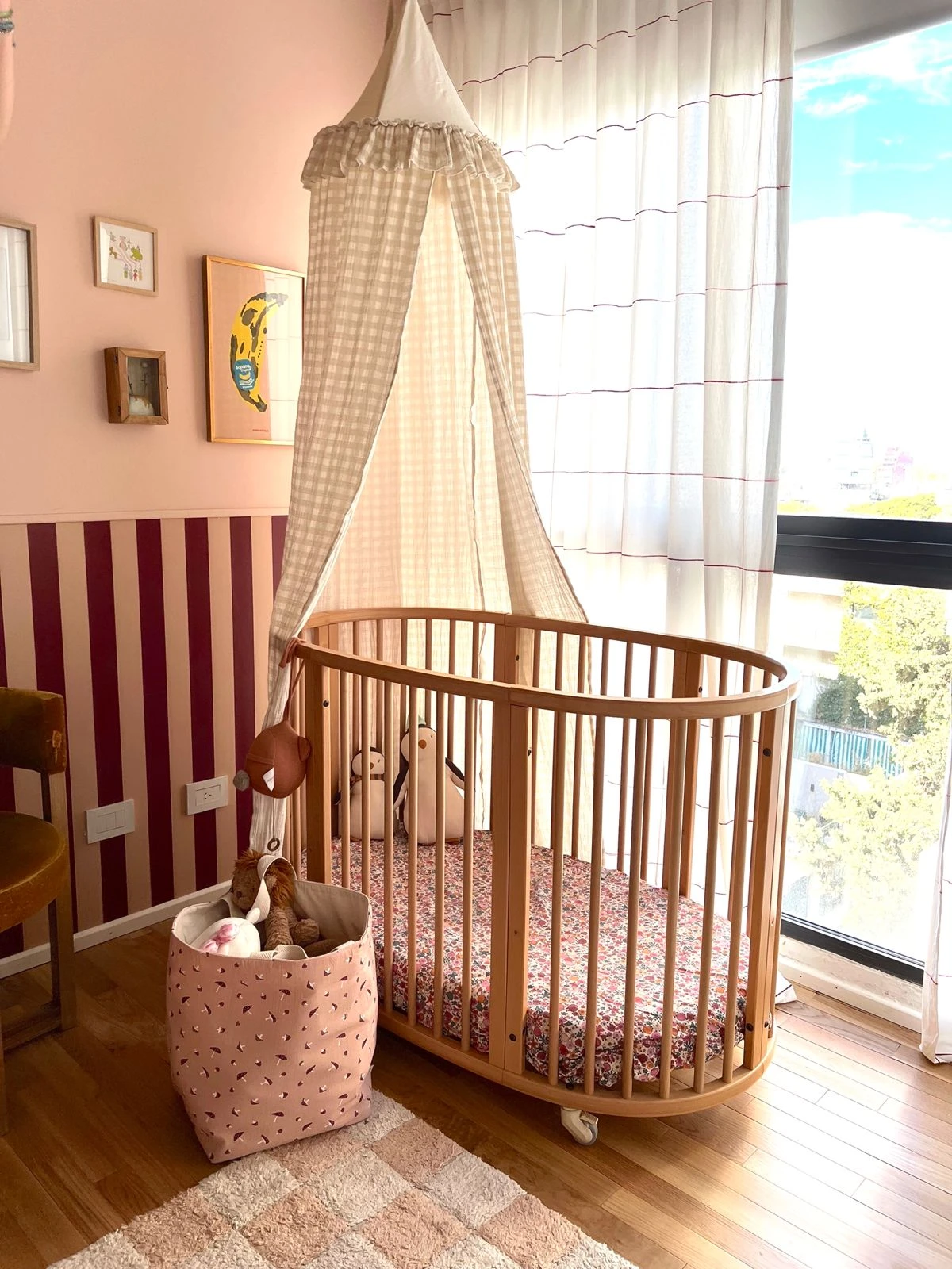 El mix & match llegó al dormitorio infantil a través de colores, estampas y texturas. 