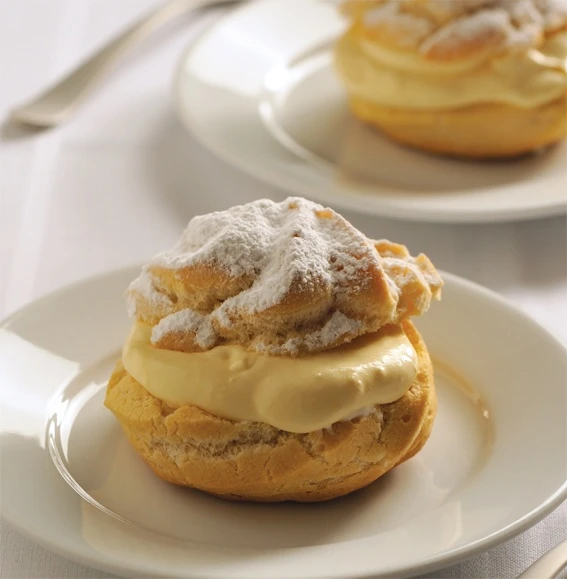 Profiteroles rellenos: una receta con mousse de maracuyá